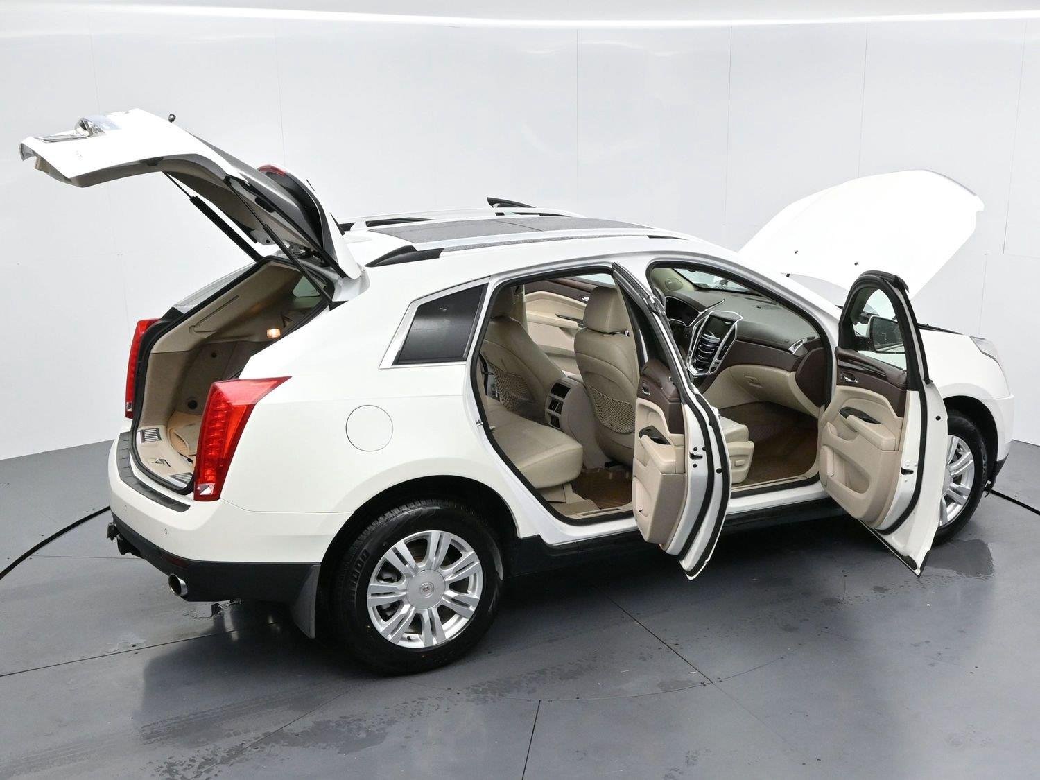 Used 2014 Platinum Ice Tricoat Cadillac Luxury Collection image 41