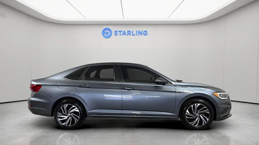 Used 2021 Gray Volkswagen 1.4T SEL image 11