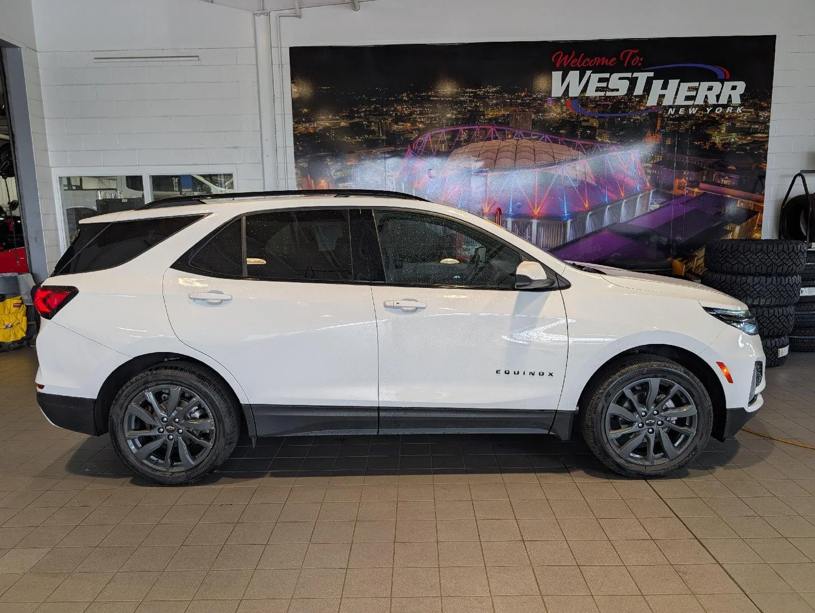 Used 2023 Summit White Chevrolet RS image 9