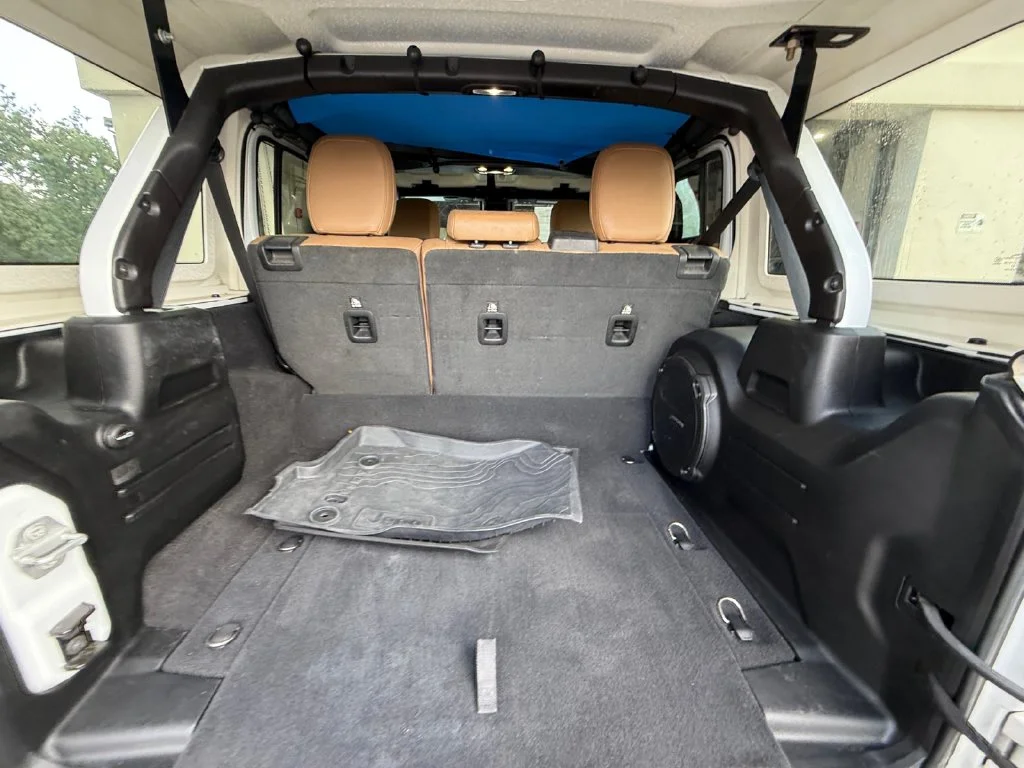 Used 2021 White Jeep Unlimited Rubicon 4xe image 19