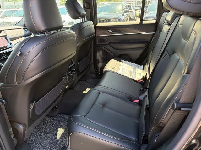 New 2026 Black Jeep  image 7