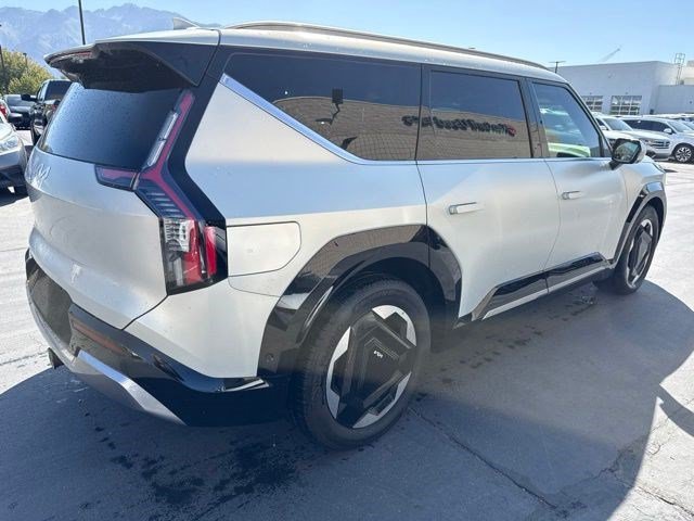 Used 2024 Ivory Silver Matte Kia Land image 3