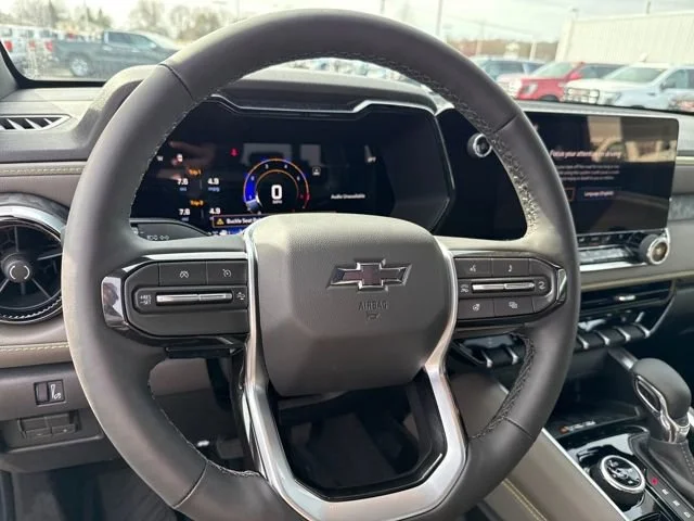 2026 Chevrolet Colorado ZR2 - Photo 16