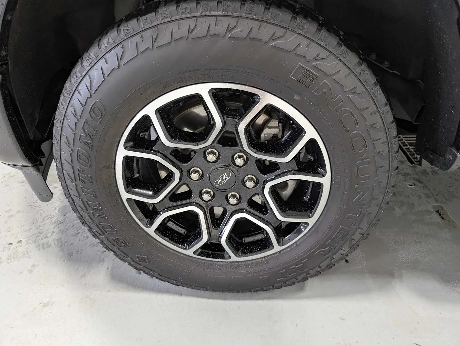 Used 2022 Agate Black Ford LARIAT image 3
