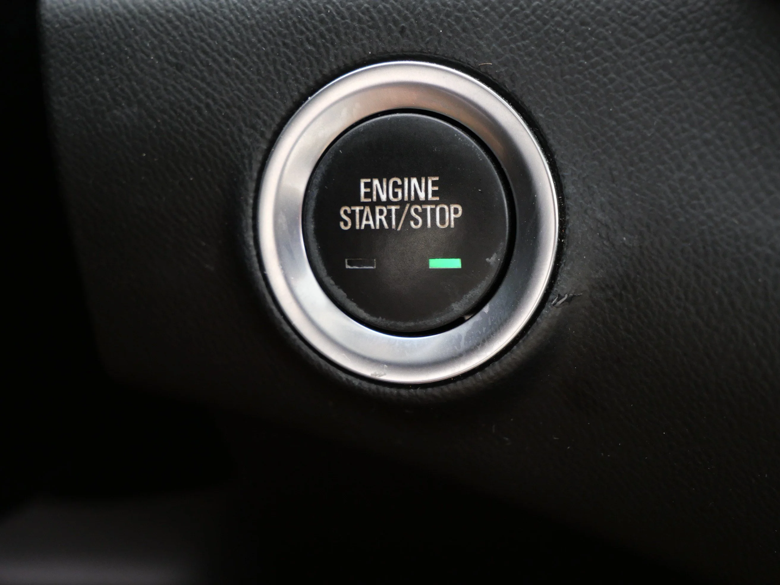 Used 2023 Summit White GMC AT4 image 31