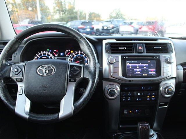 Used 2016 Blizzard Pearl Toyota  image 12