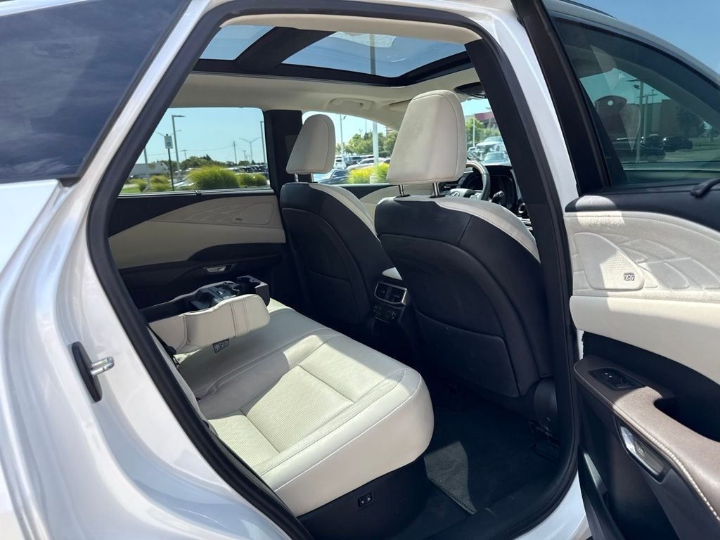 Used 2024 White Lexus 350 Luxury image 7