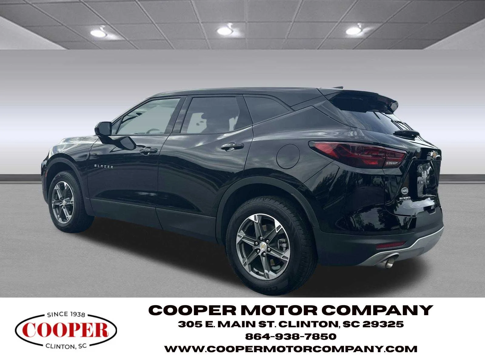 Used 2025 Black Chevrolet LT image 3