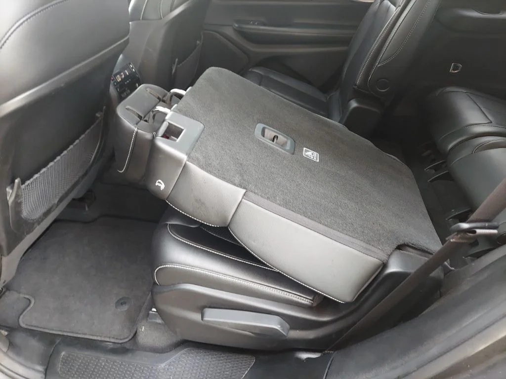 Used 2023 Gray Jeep Limited image 49