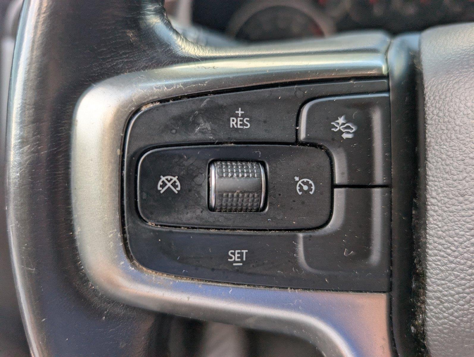 Used 2021 Shadow Gray Metallic Chevrolet LT image 28
