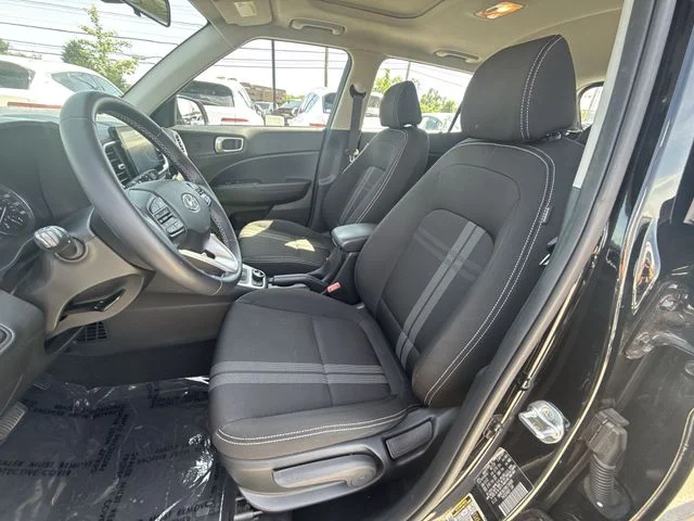 Used 2022 Black Hyundai SEL image 11