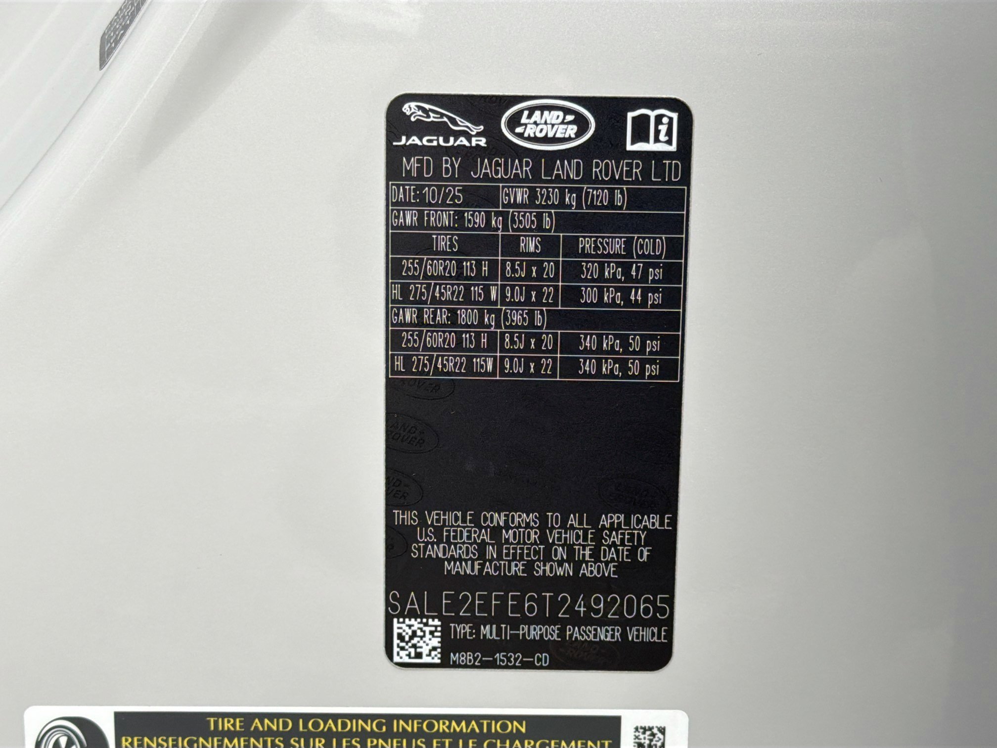 2026 Land Rover Defender X-Dynamic SE - Photo 43