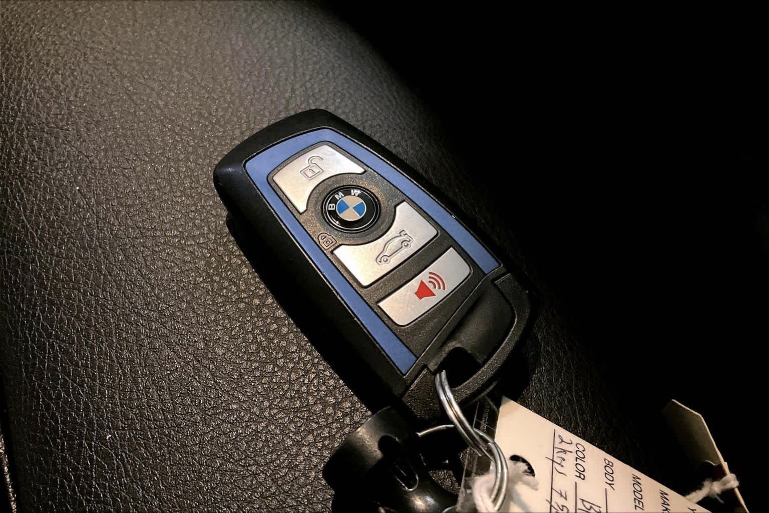 Used 2018 Estoril Blue Metallic BMW 330i xDrive image 14