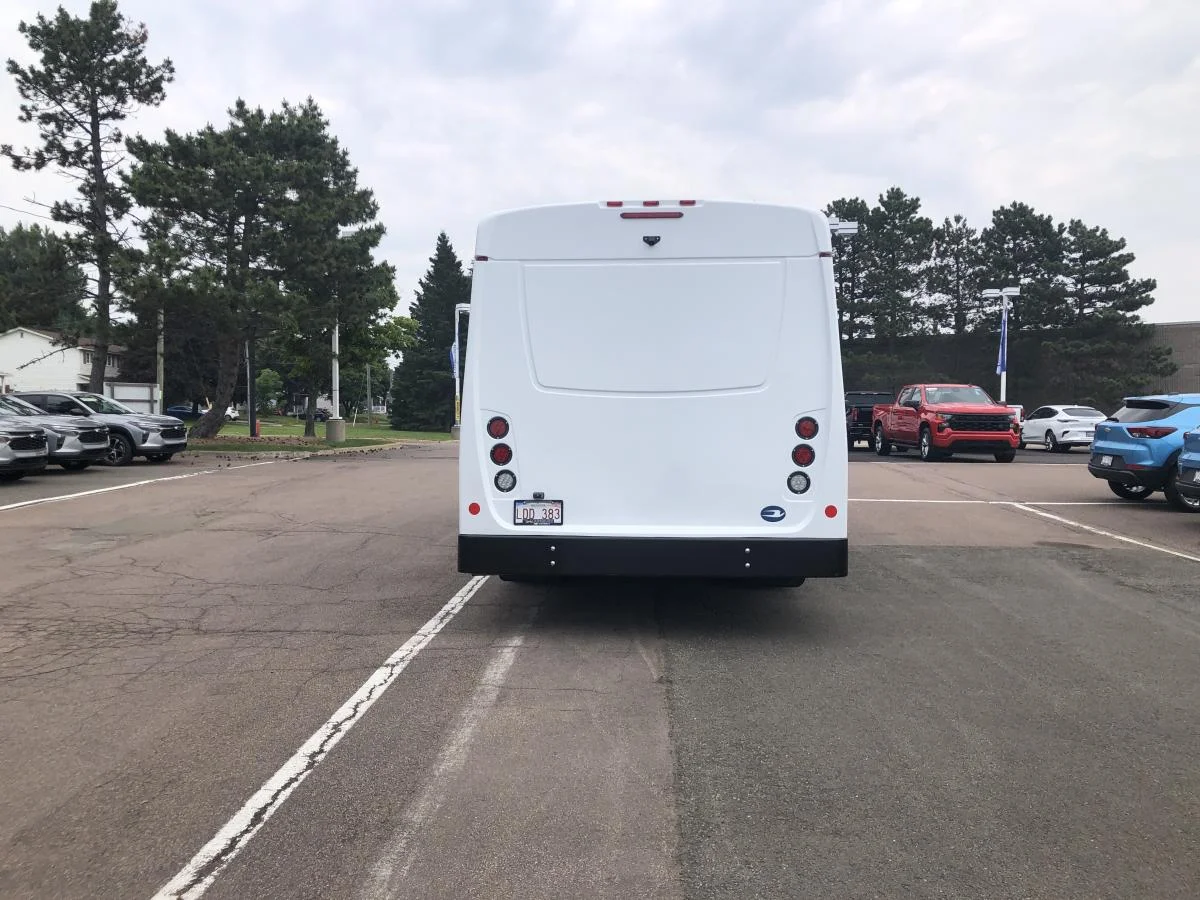 Used 2024 White Chevrolet 4500 Van 159 image 5