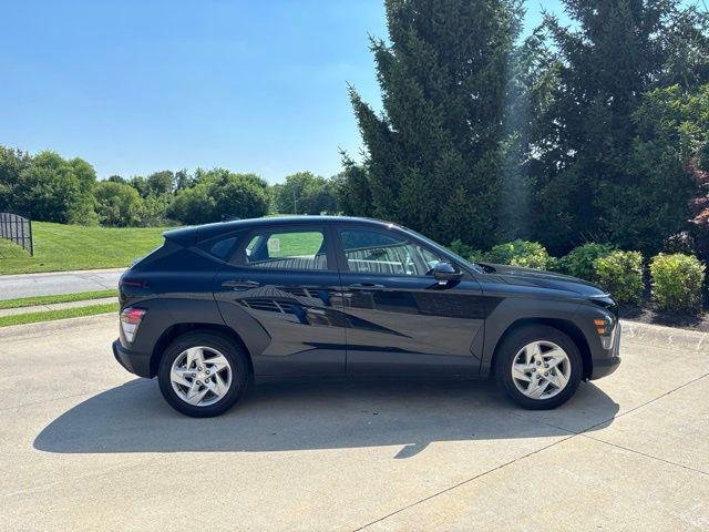 2026 Hyundai Kona SE - Photo 36