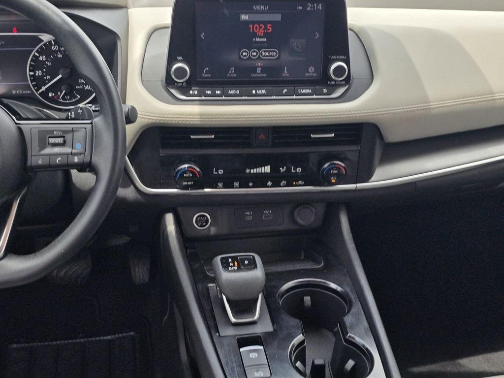 Used 2023 White Nissan SV image 16