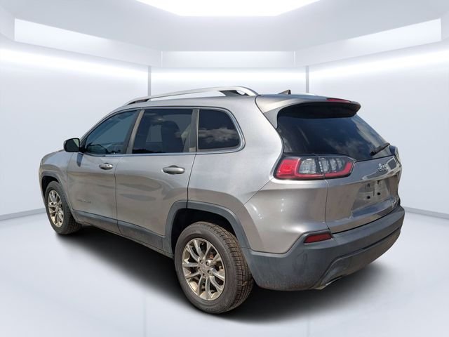 Used 2019 Silver Jeep Latitude Plus image 5