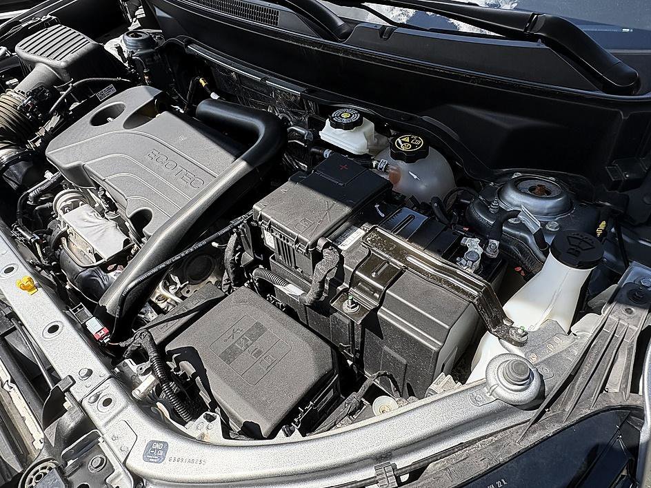 Used 2024 Sterling Gray Metallic Chevrolet LT image 23