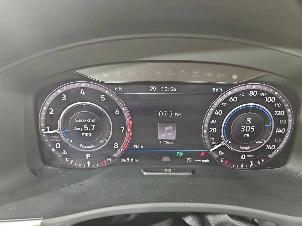 Used 2019 White Volkswagen SEL image 16