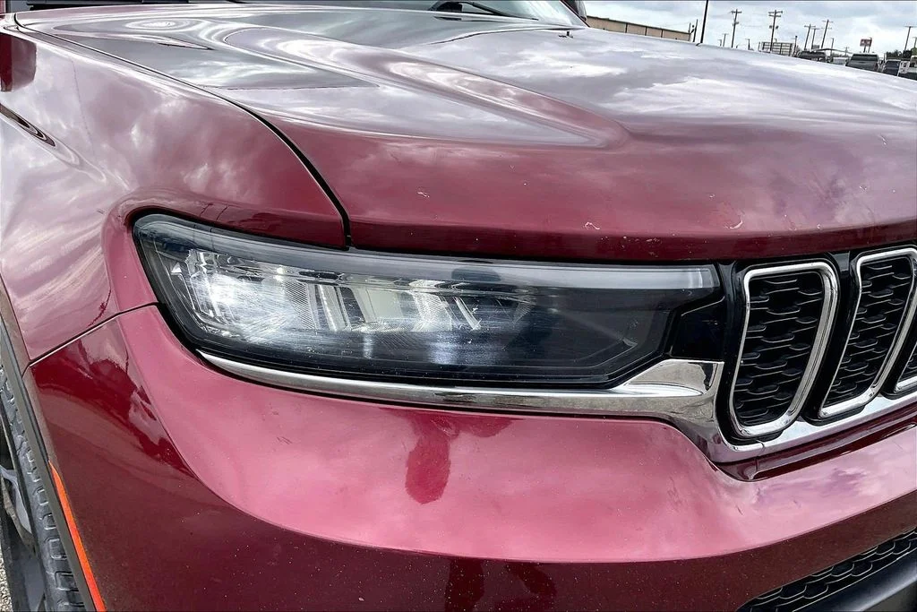 Used 2021 Red Jeep Limited image 33