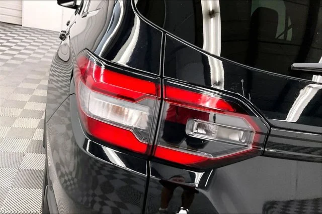 Used 2025 Crystal Black Pearl Honda EX-L image 34