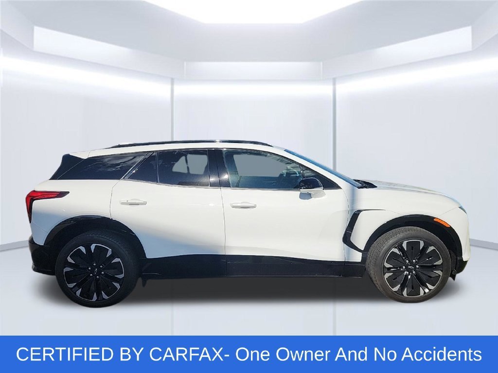 Used 2024 Chevrolet Blazer EV RS with VIN 3GNKDCRJ8RS113850 for sale in Northfield, Minnesota