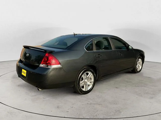 Used 2012 Gray Chevrolet LT image 5