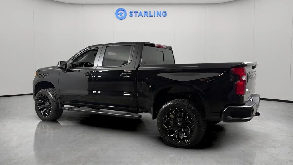 Used 2025 Black Chevrolet RST image 4