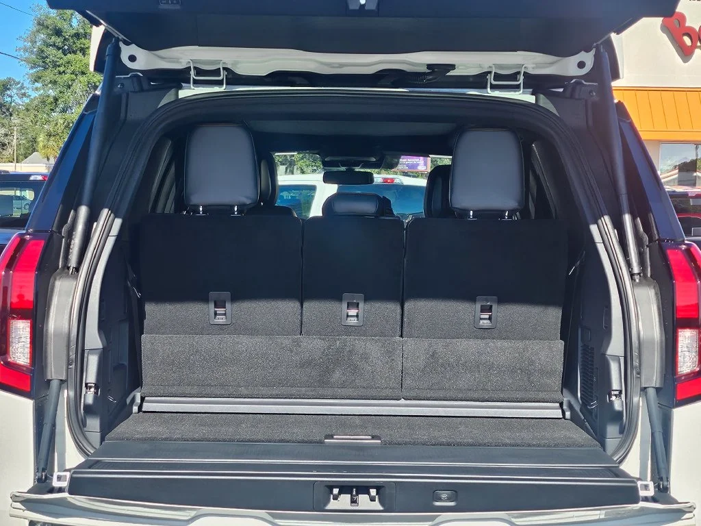 New 2027 Star White Metallic Tri-Coat Ford Tremor® image 17