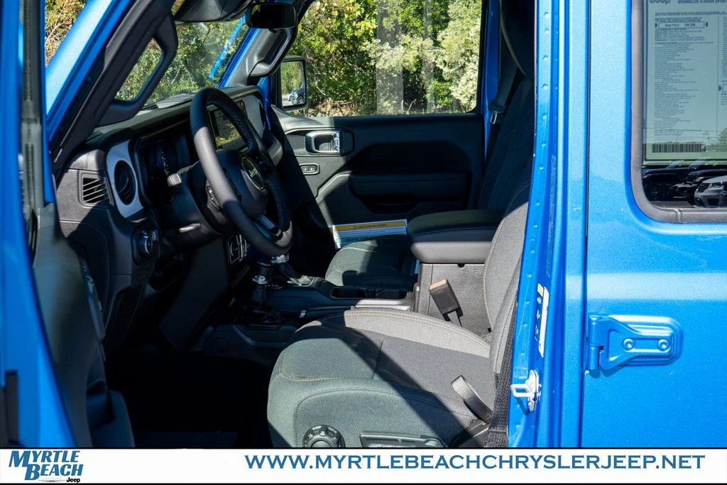 New 2026 Hydro Blue Pearl-Coat Exterior Paint Jeep Sport S image 18