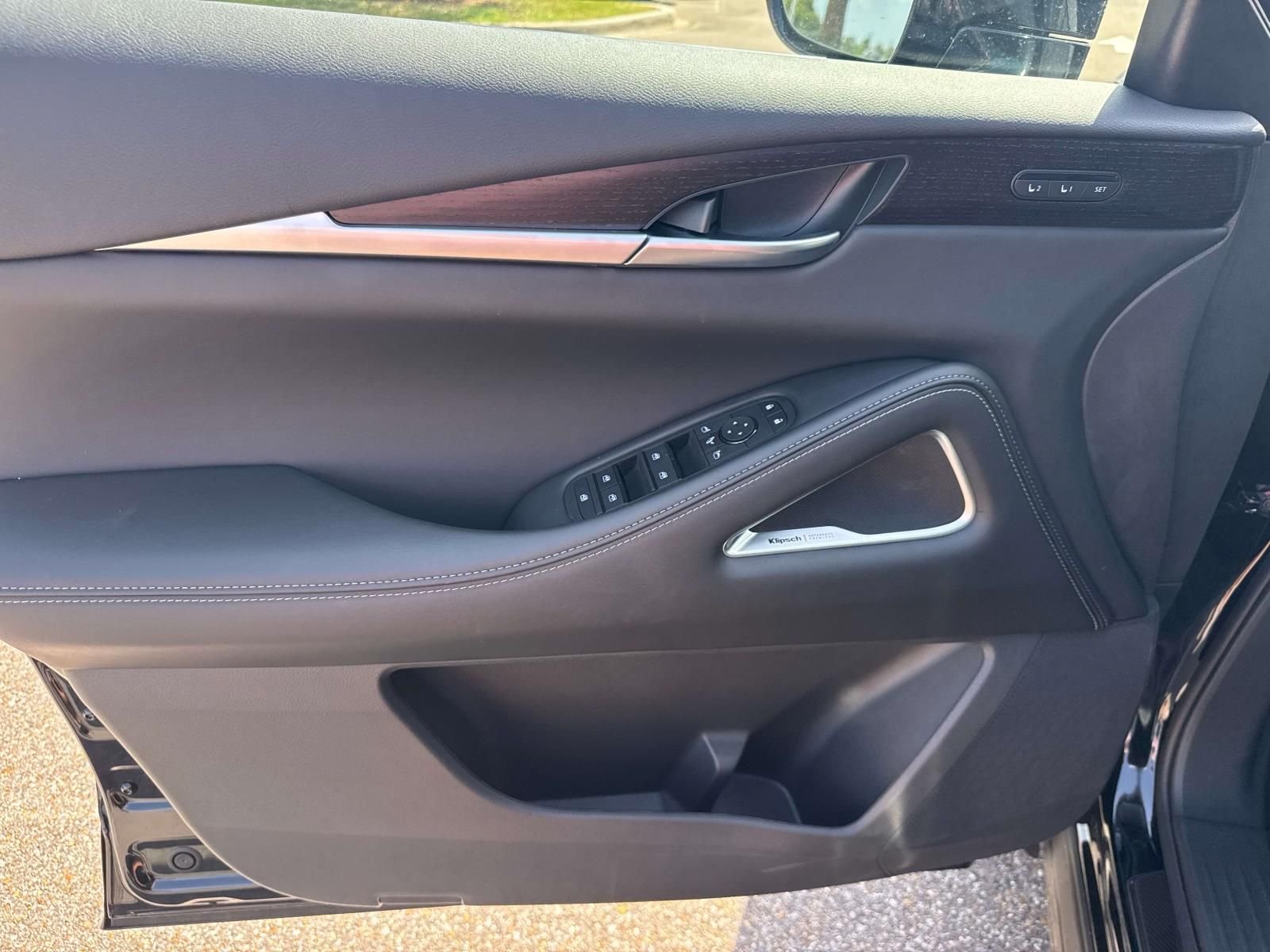 New 2027 MINERAL BLACK INFINITI Autograph AWD image 15