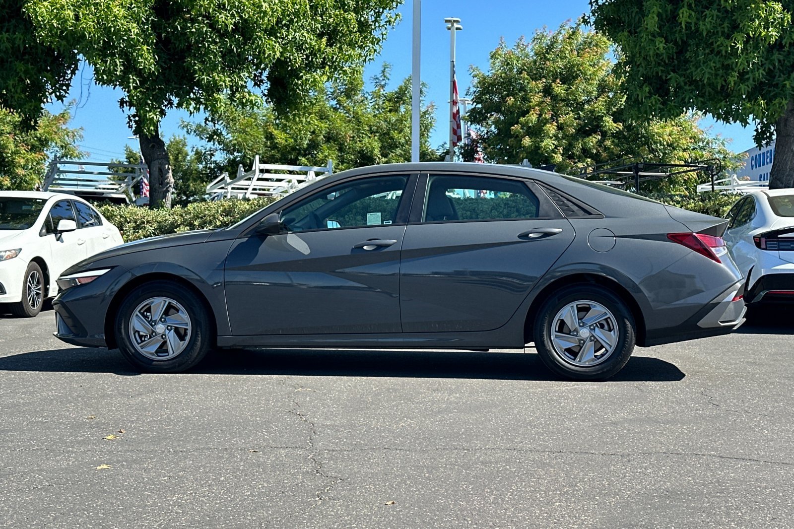 New 2026 Ecotronic Gray Hyundai SE image 26
