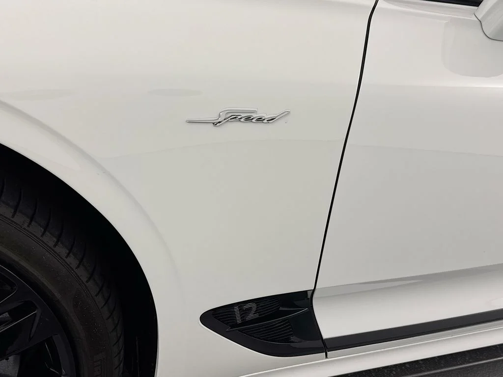 Used 2022  Bentley Speed image 26