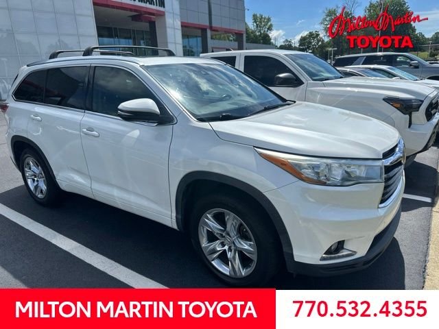 Used 2014 White Toyota Limited Platinum V6 image 1