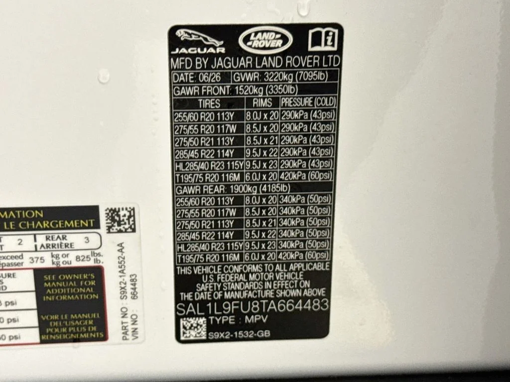 New 2026 Fuji White Land Rover Dynamic SE image 34