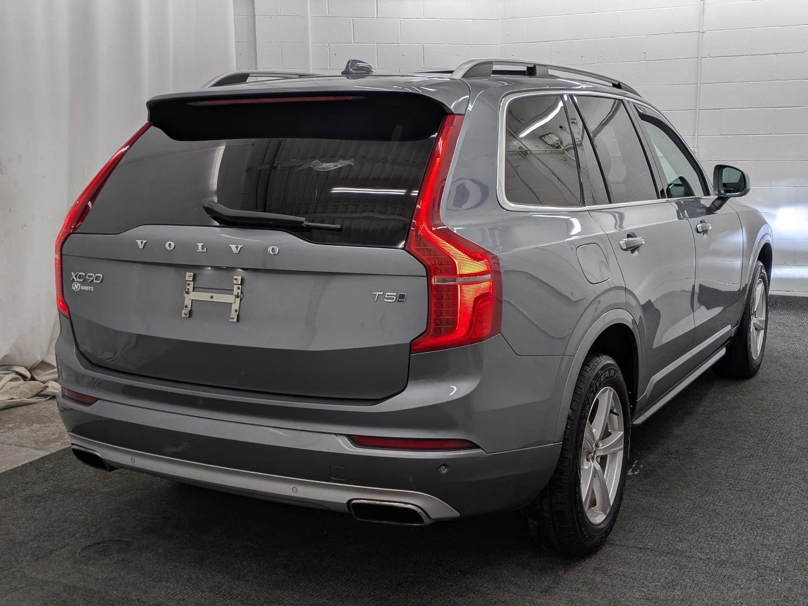 Used 2016 Volvo XC90 Momentum with VIN YV4102XK5G1056704 for sale in Boonville, NY