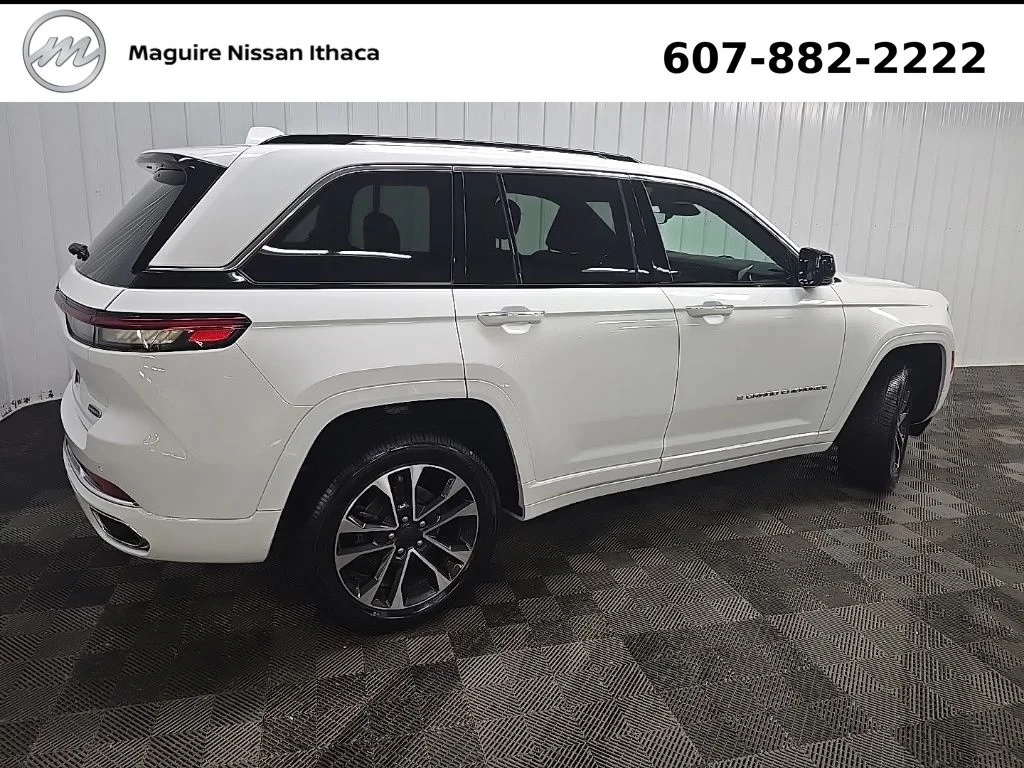 Used 2023 White Jeep Overland image 4