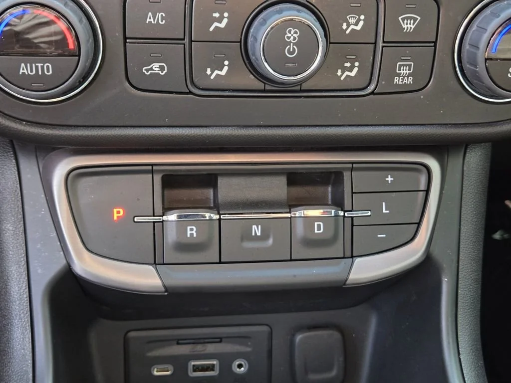 Used 2023 Ebony Twilight Metallic GMC AT4 image 25