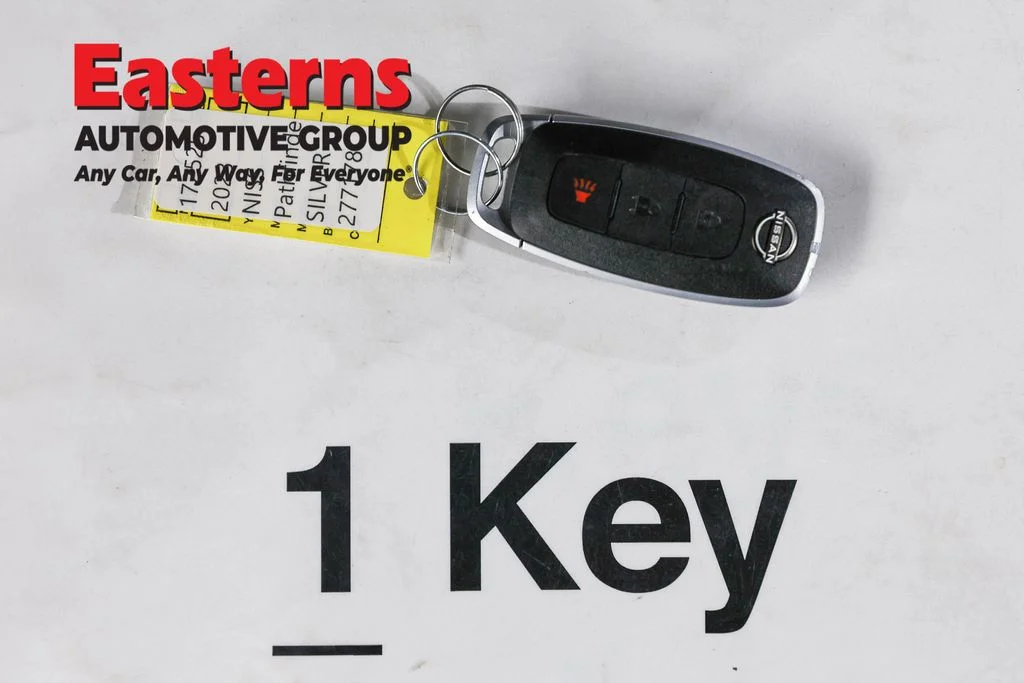 Used 2023 Silver Nissan S image 25