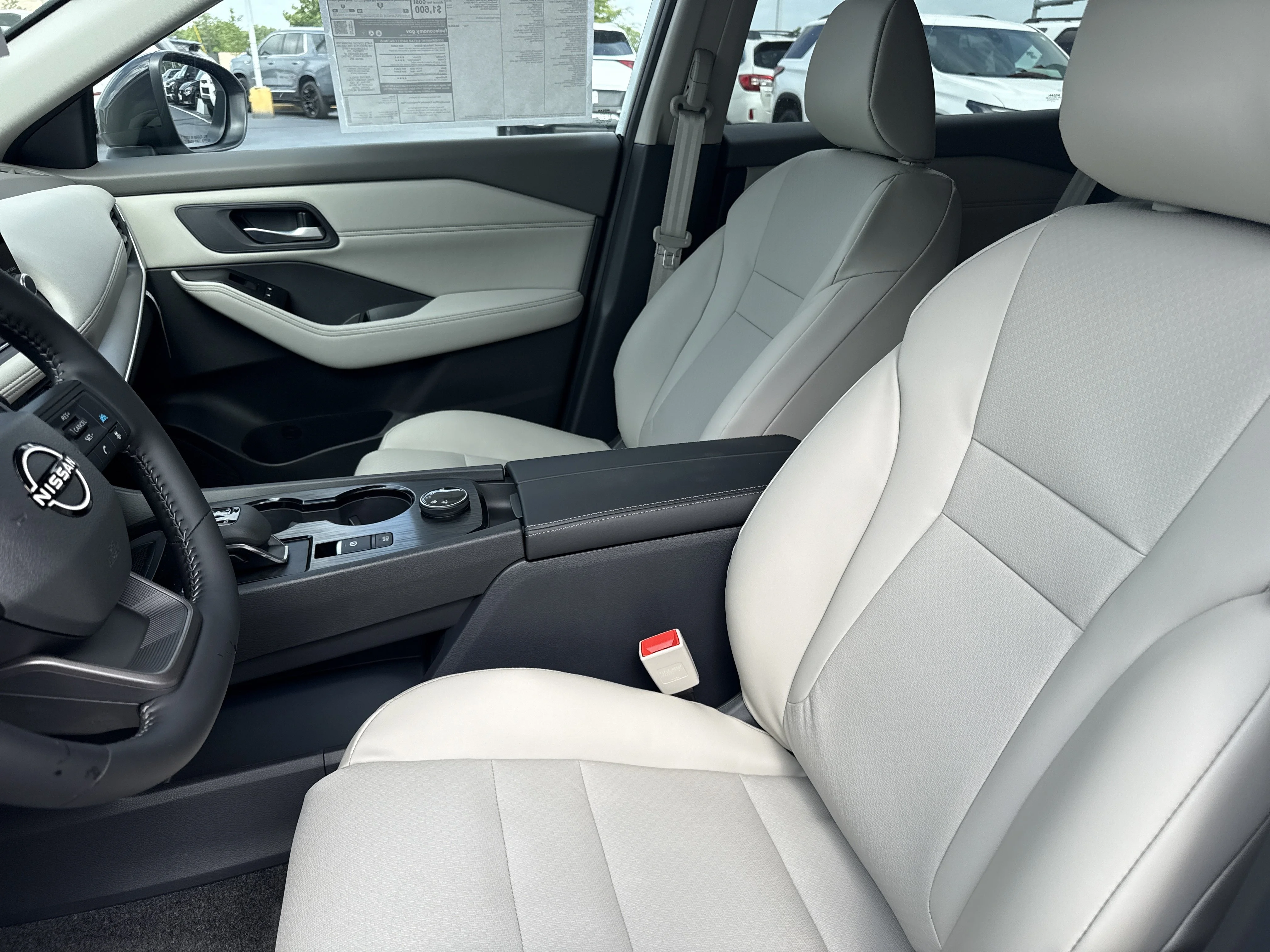 New 2026 Everest White Pearl Tricoat Nissan Dark Armor AWD image 5
