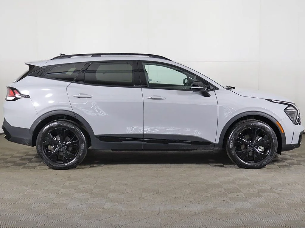 Used 2025 Gray Kia X-Line image 18