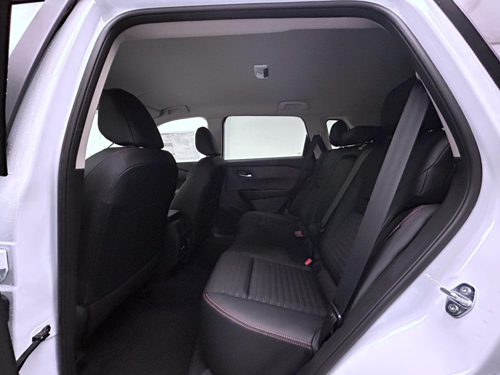 New 2027 Everest White Pearl Nissan Rock Creek image 19