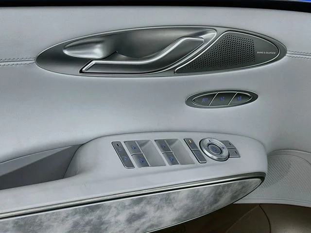 New 2027 Genesis GV70 2.5T Advanced