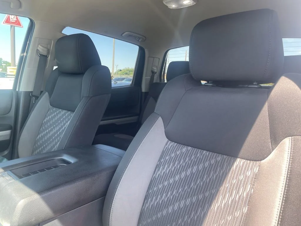 Used 2019 Silver Toyota SR5 5.7L V8 image 18