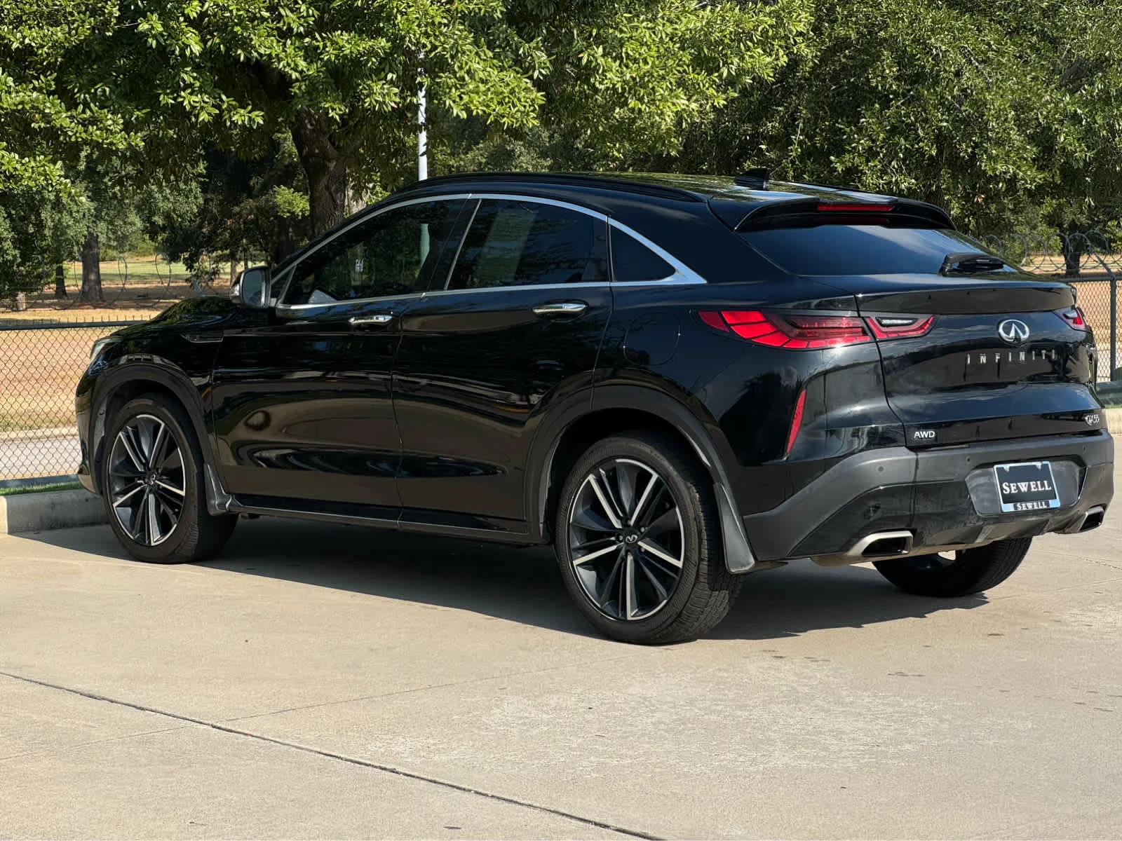 Certified Used 2024 Black Obsidian INFINITI ESSENTIAL image 8
