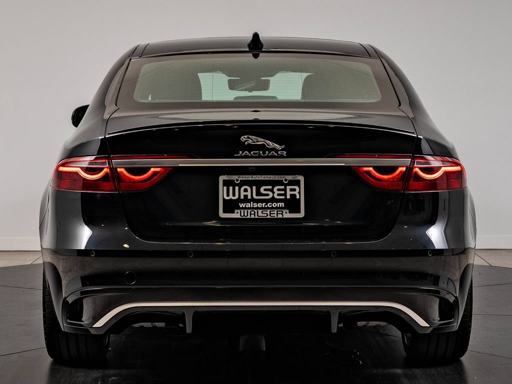 2024 Jaguar XF R-Dynamic SE - Photo 7