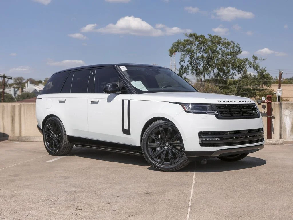 New 2025 White Land Rover SE image 10