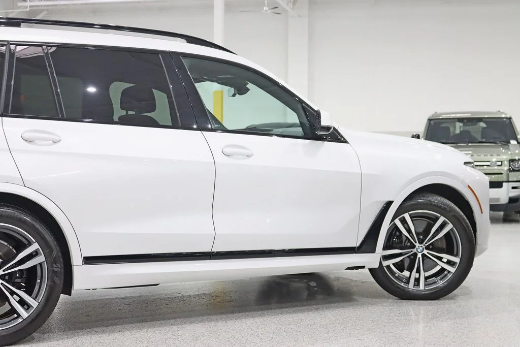 2023 BMW X7 40i - Photo 11
