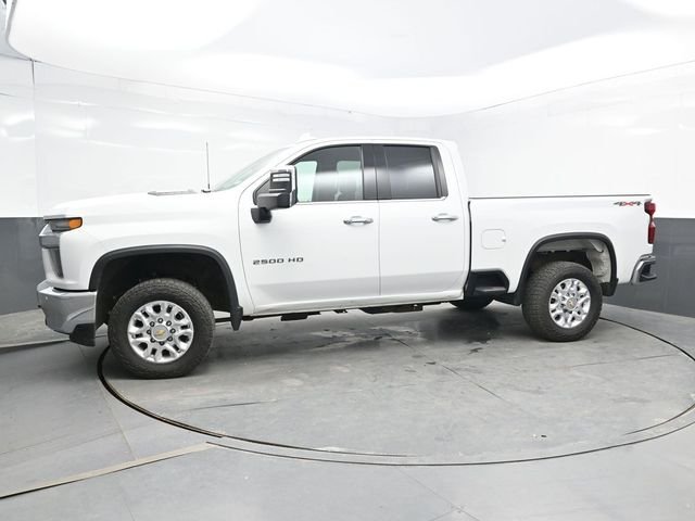 Used 2022 White Chevrolet LTZ image 3