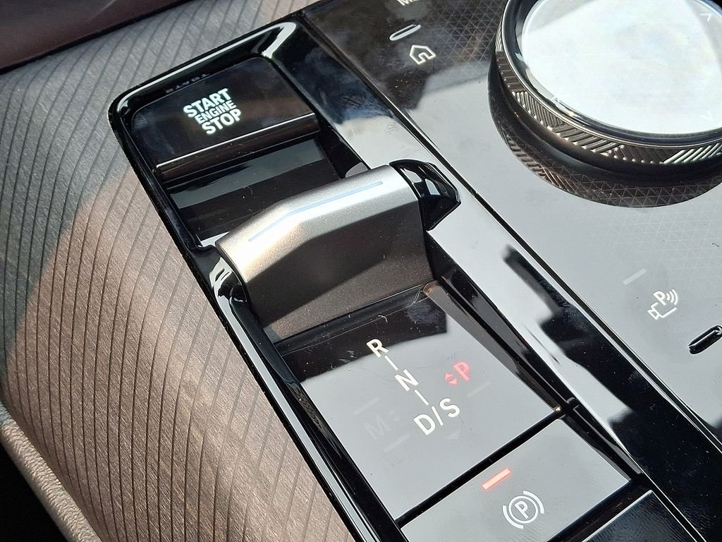 New 2026 Skyscraper Grey Metallic BMW 30 xDrive image 7